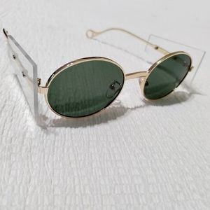 Modern style Sunglasses🖤